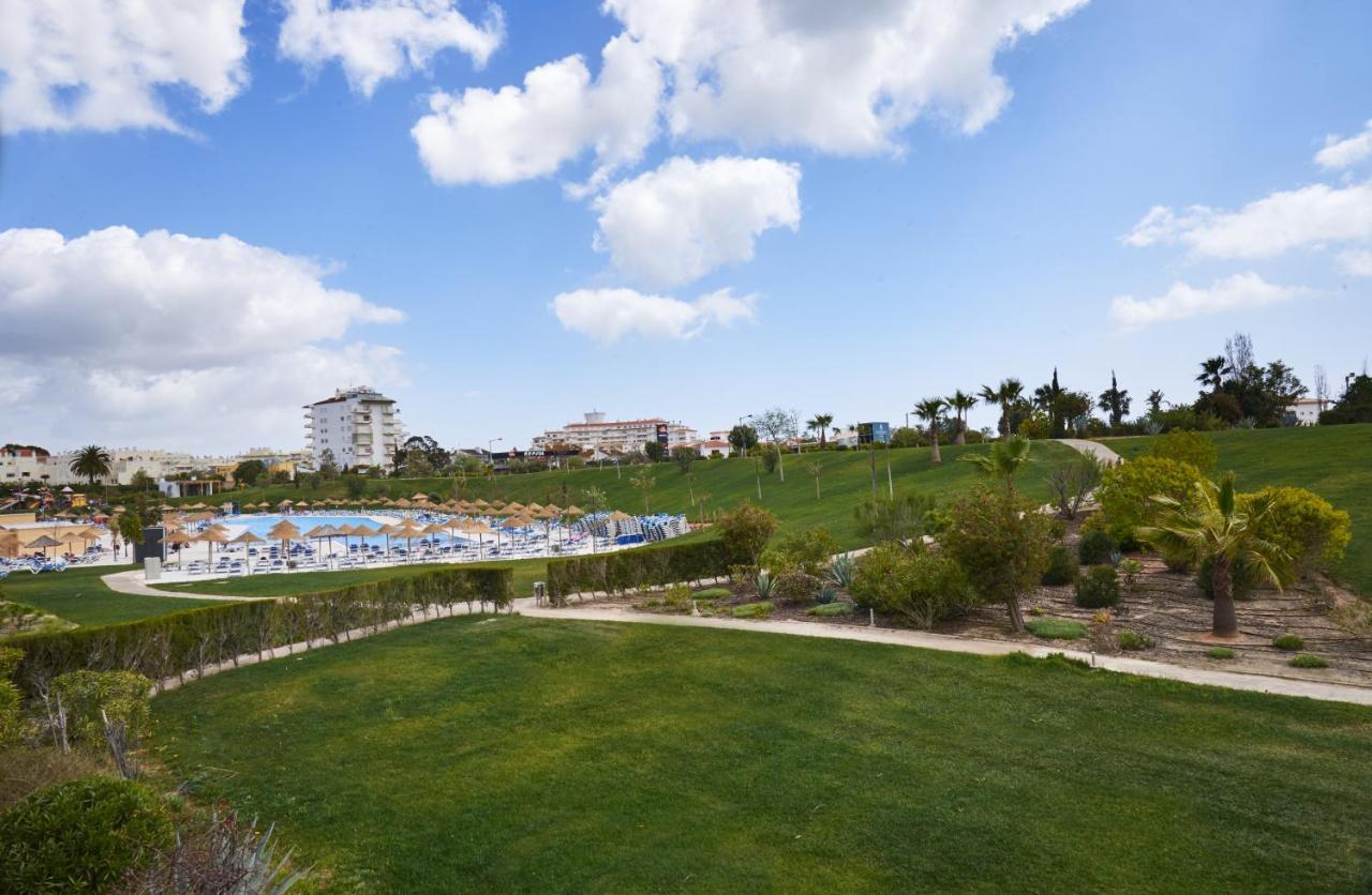 SUITE PRESTIGE VISTA LATERAL JARDIM OU PISCINA 4AD